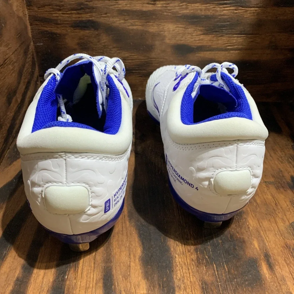 Nike Hyperdiamond 4 Elite White Softball‎ Cleats Women's Size 7  FZ0923-101 New